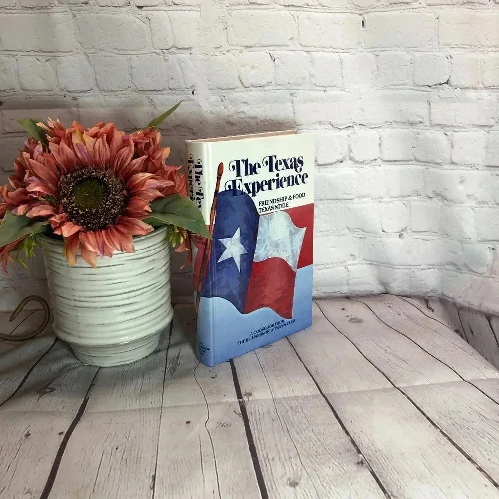 Vintage 1989 THE TEXAS EXPERIENCE cookbook